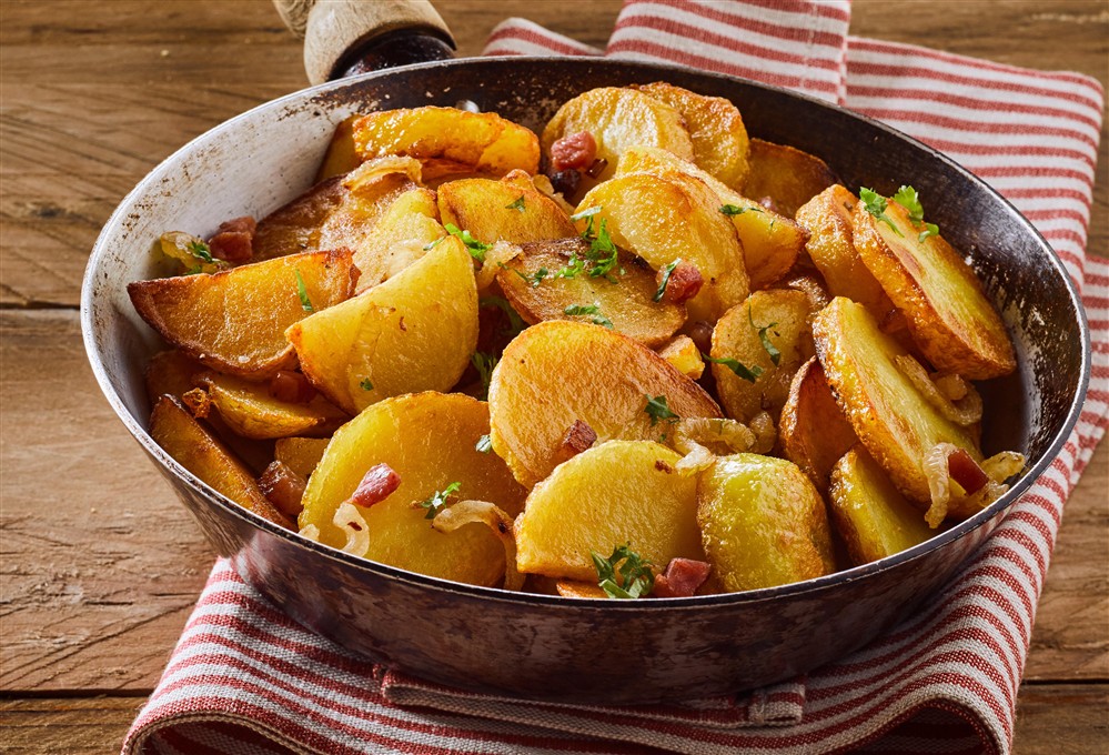 Wild - Bratkartoffeln mit Schinkenwürfeln gegart, pfannenfertig, 2 kg Beutel Wild - Bratkartoffeln mit Schinkenwürfeln gegart, pfannenfertig, 2 kg Beutel